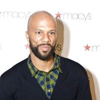 Common signs copies of his new book 'One Day It'll All Make Sense' | Picture 83107